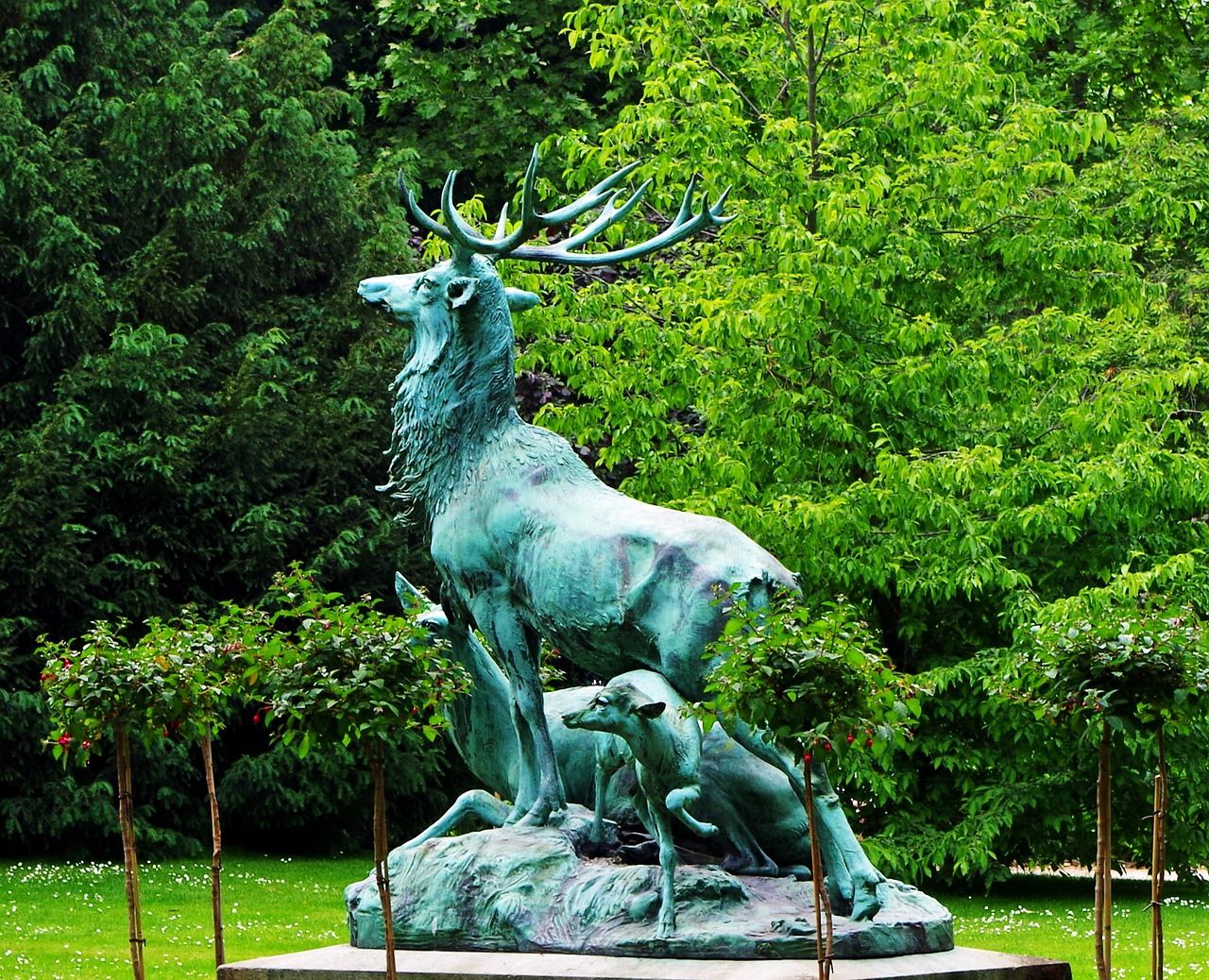 jardin du luxembourg, france, statue